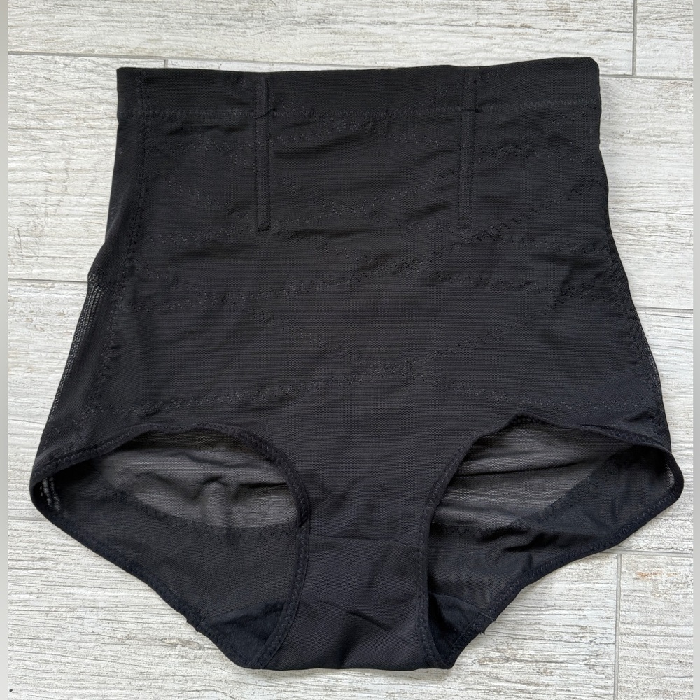 NWOT High-Waist Black Shapewear Tummy Control Shapewear